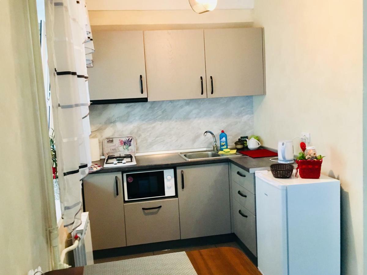 Peremohy Avenue 17 Appartamento Kiev Esterno foto